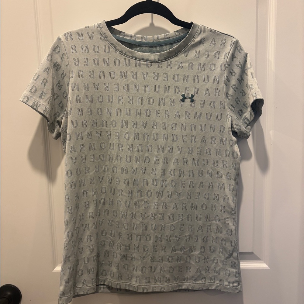 Under Armour Light Gray Patterned Tee
